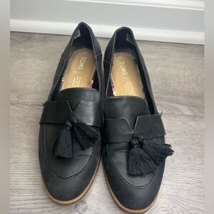 Toms Black Womens Estel Tassel Leather Loafers Size 8